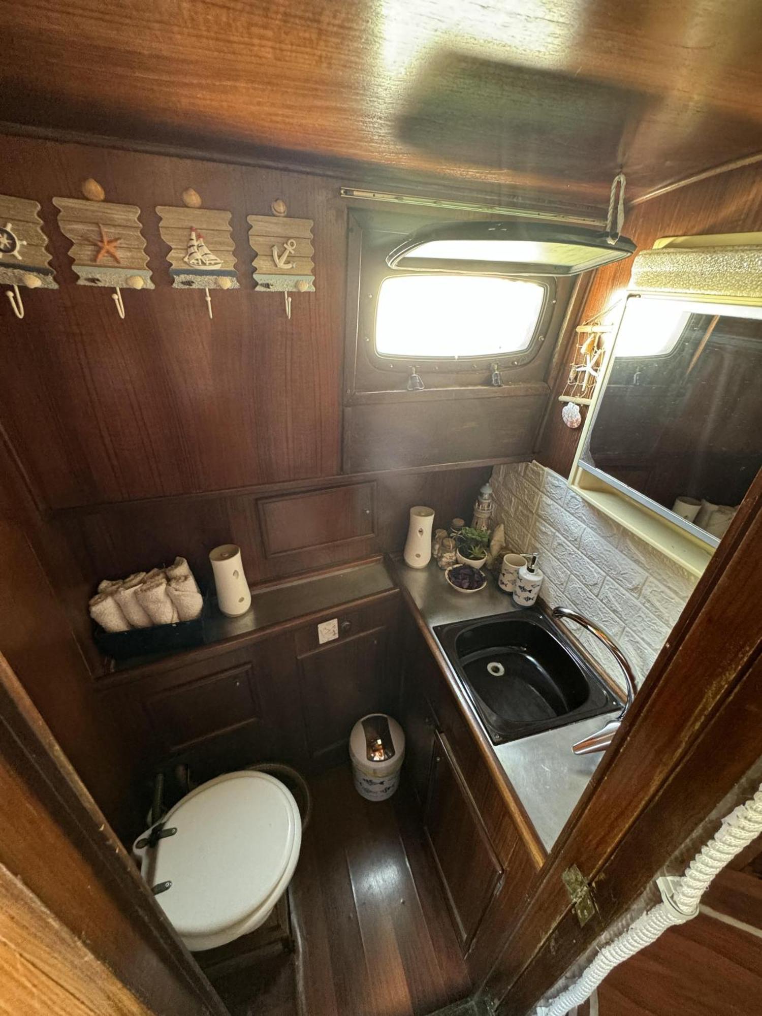 Aloha Jak'S Boat Alassio Luaran gambar